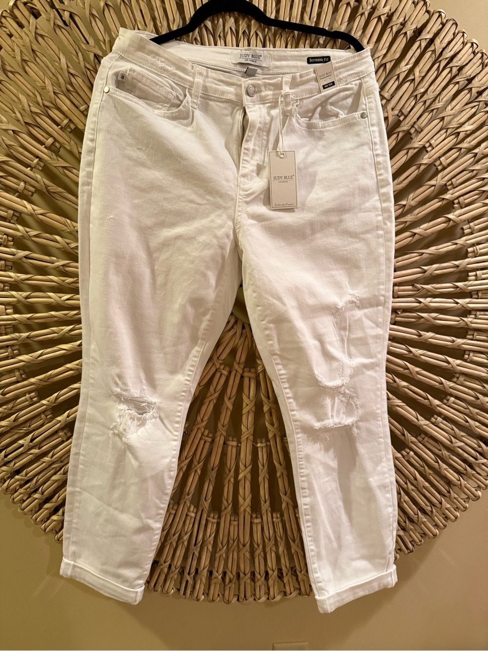 Judy Blue White Distressed Ankle Crop Jeans